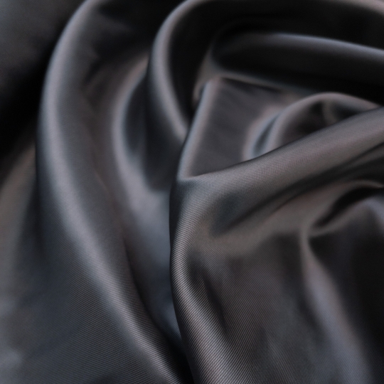 Подкладочная ткань темно-серого цвета для костюмно-плательной группы 436504 Италия 580 рублей за метр