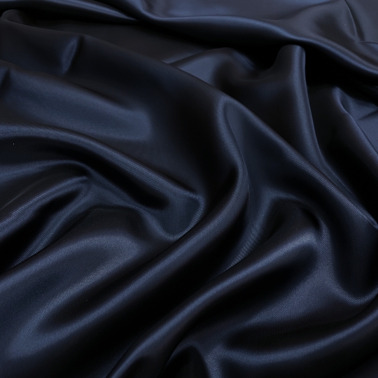 Подкладочная с роскошным переливом темно-синего цвета для костюмно-плательной группы 438505 Италия 750 рублей за метр