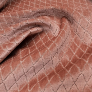 Велюровое хлопковое полотно без эластана бежево-розового цвета из стоков Valentino, коллекция интерьерных тканей. Плотное, формоустойчивое полотно с объемным ромбиком, имеет направление ворса.